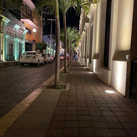 New & Modern, 5 Star Area, Walk 2 Beach, Pool, Views, King Bed Mazatlan Exterior photo