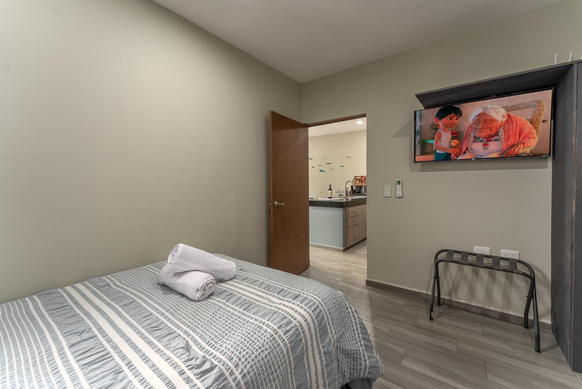 New & Modern, 5 Star Area, Walk 2 Beach, Pool, Views, King Bed Mazatlan Exterior photo